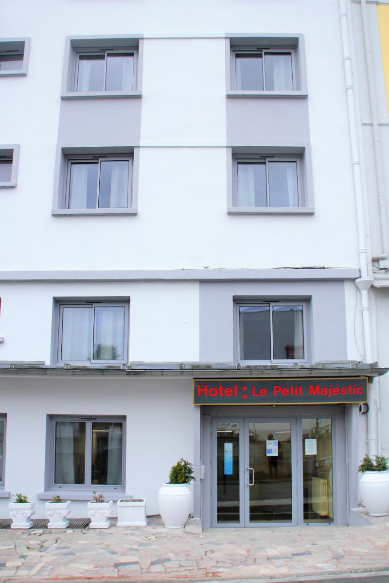 Hotel Le Petit Majestic Lourdes Exterior foto